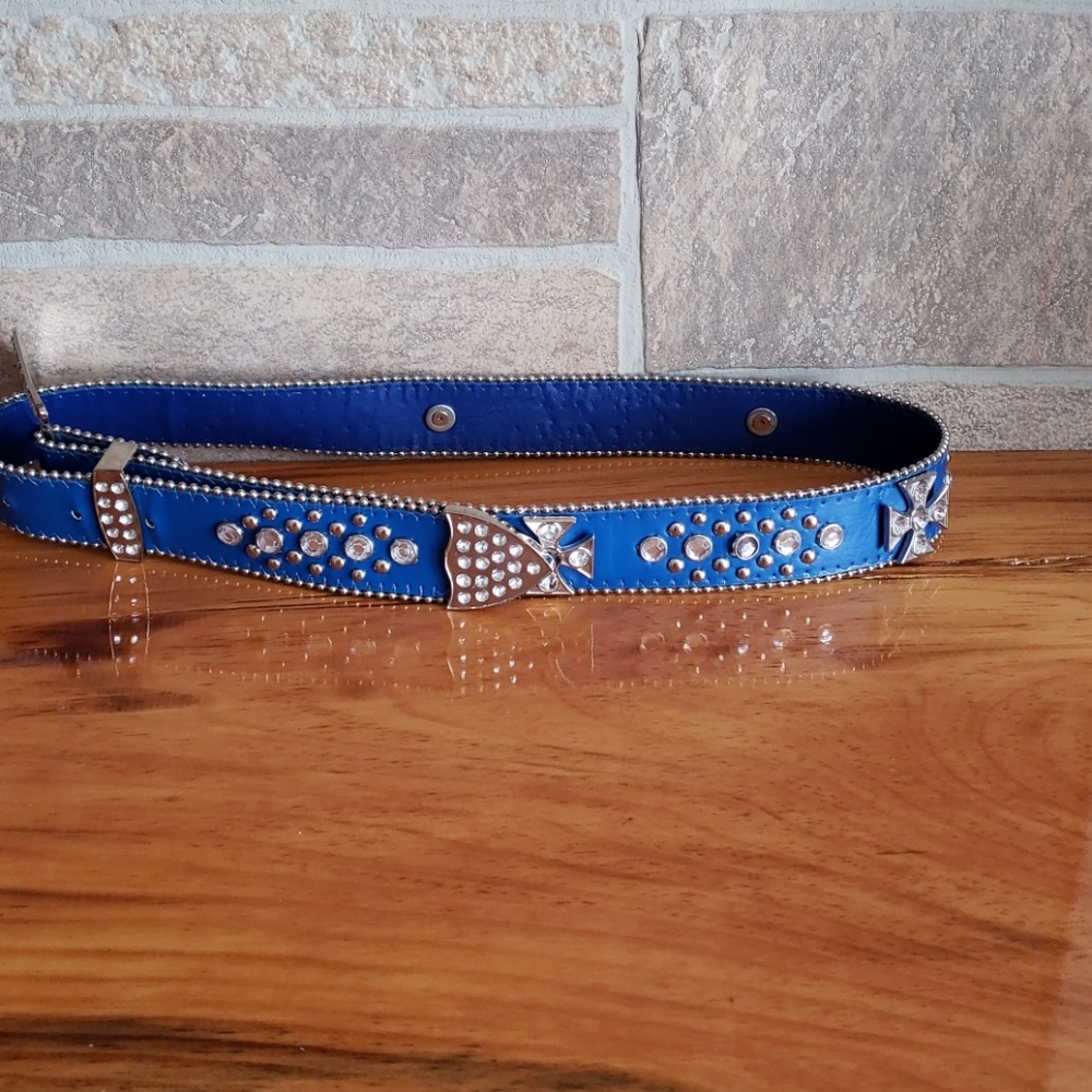 Womens Rhinestone Belt - Picture 2 of 8
